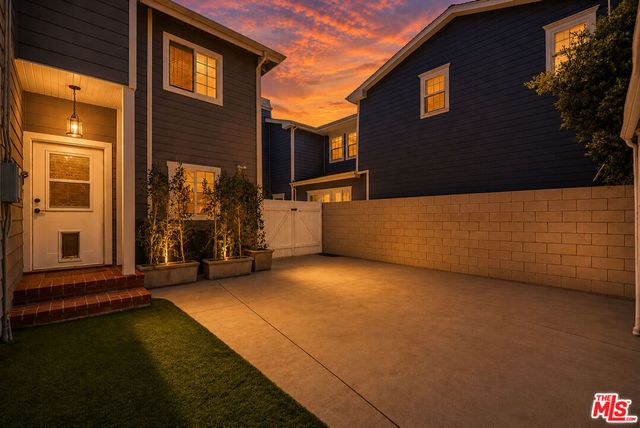 4309 Kraft Avenue, Studio City, CA 91604