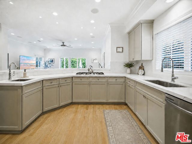 4309 Kraft Avenue, Studio City, CA 91604