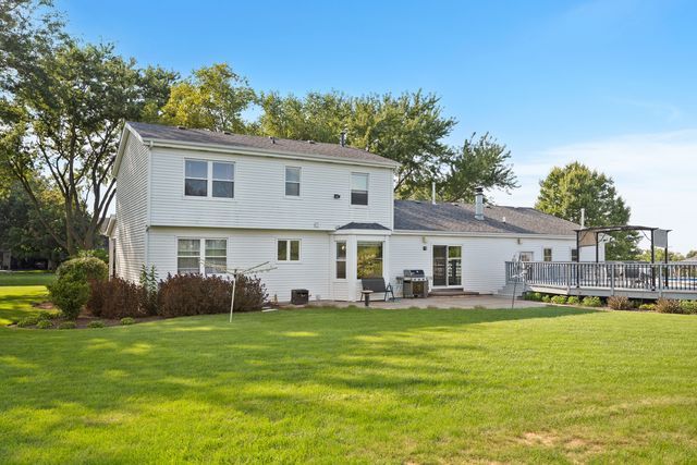 15N133 Shirewood Farm Road, Hampshire, IL 60140