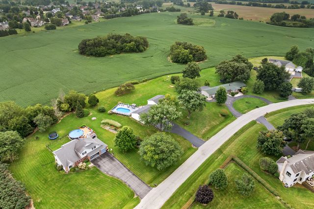 15N133 Shirewood Farm Road, Hampshire, IL 60140