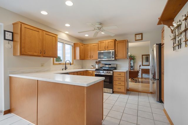 15N133 Shirewood Farm Road, Hampshire, IL 60140