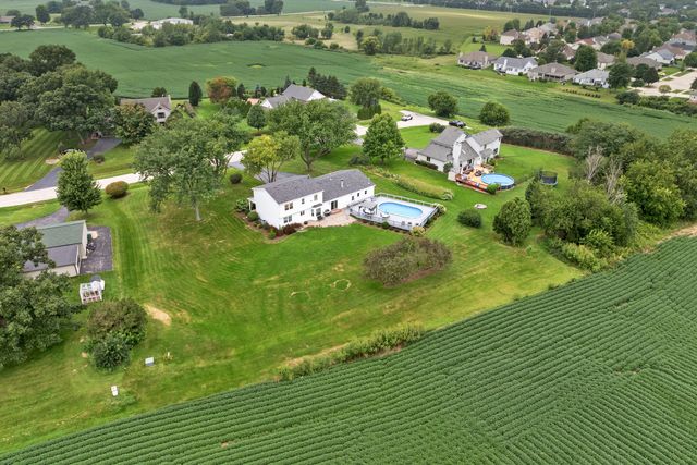 15N133 Shirewood Farm Road, Hampshire, IL 60140