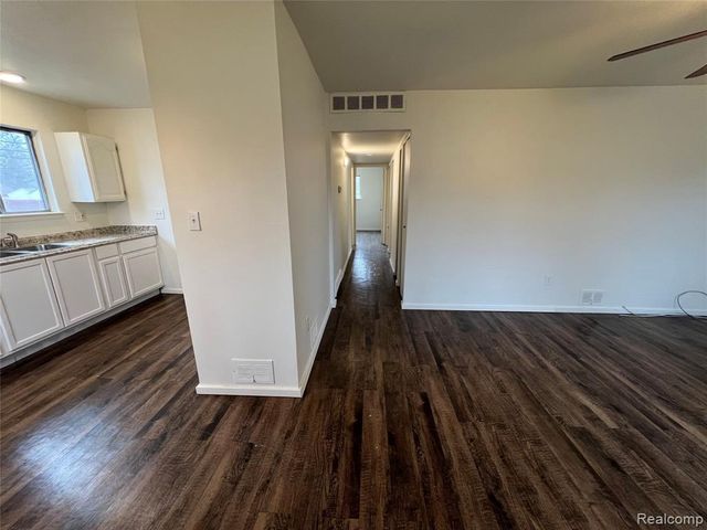 11409 Westpoint Street, Taylor, MI 48180