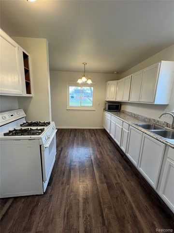 11409 Westpoint Street, Taylor, MI 48180