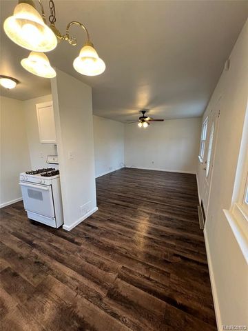 11409 Westpoint Street, Taylor, MI 48180