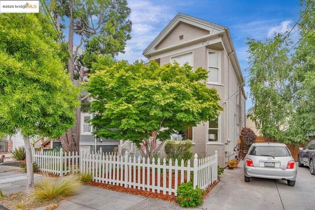 3776 Ruby, Oakland, CA 94609