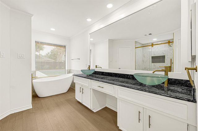 2618 Valley Field Drive, Sugar Land, TX 77479