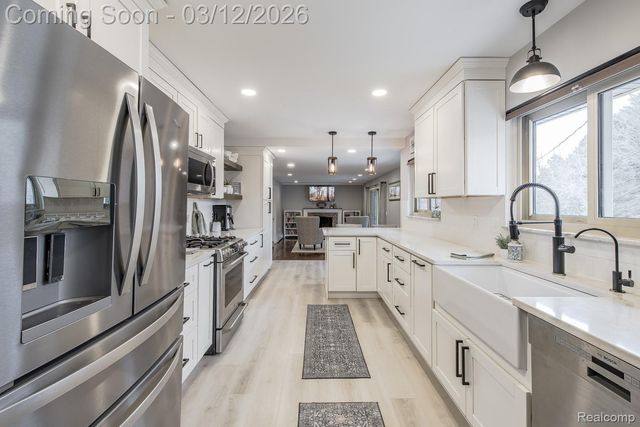 60301 Mound Road, Washington Township, MI 48094