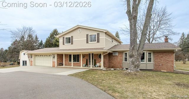 60301 Mound Road, Washington Township, MI 48094