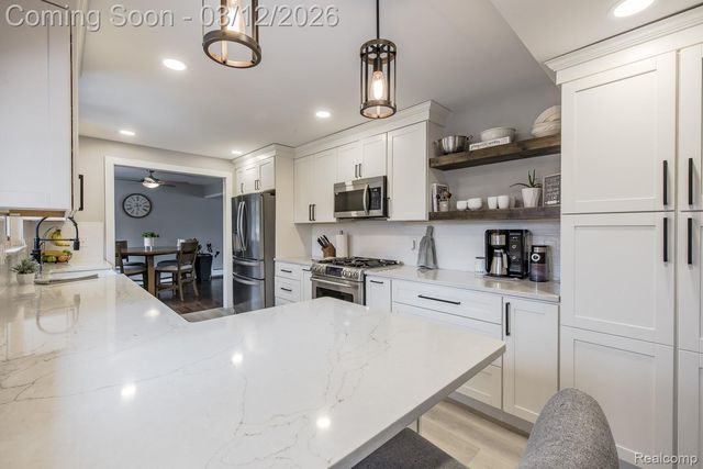 60301 Mound Road, Washington Township, MI 48094