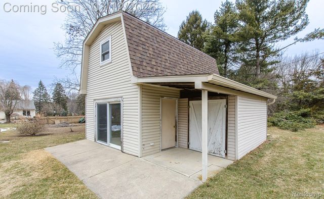 60301 Mound Road, Washington Township, MI 48094