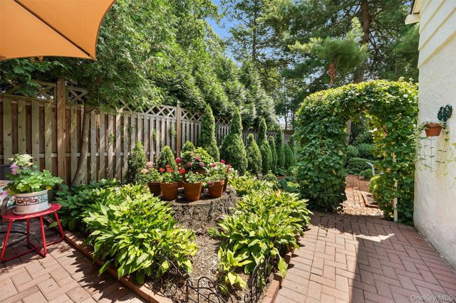 30 Birchbrook Road, Bronxville, NY 10708