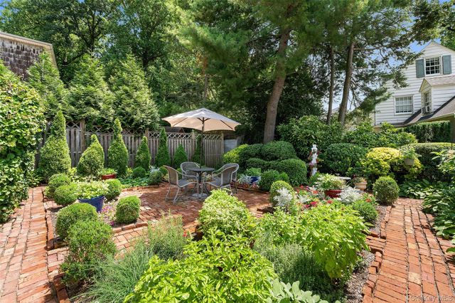 30 Birchbrook Road, Bronxville, NY 10708