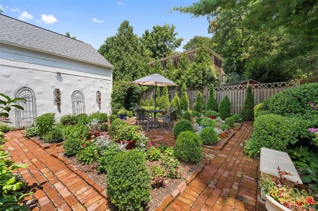 30 Birchbrook Road, Bronxville, NY 10708