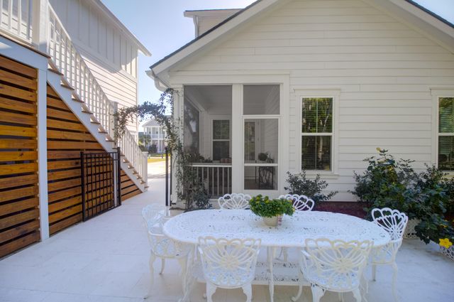 2342 Lenwick Hall Lane, Johns Island, SC 29455