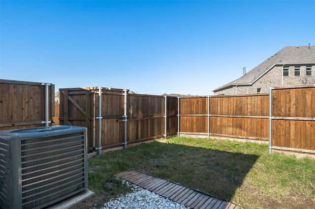 8211 Agarito Way, Dallas, TX 75252