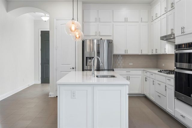 8211 Agarito Way, Dallas, TX 75252