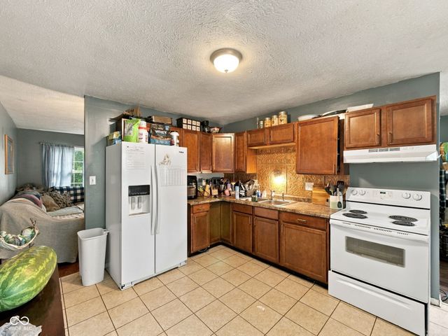 4214 Phoenix Drive, Indianapolis, IN 46241