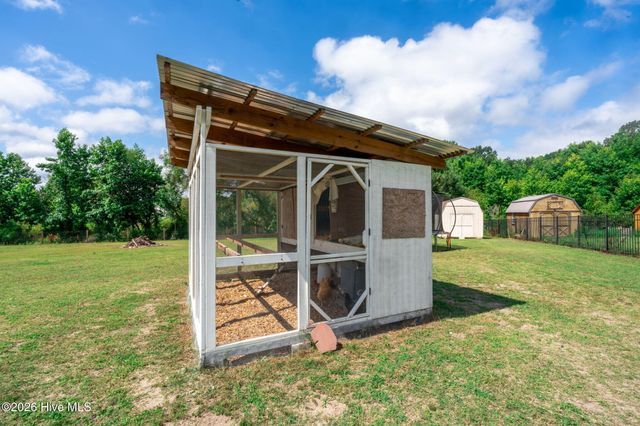 525 Daylily Court, Carthage, NC 28327