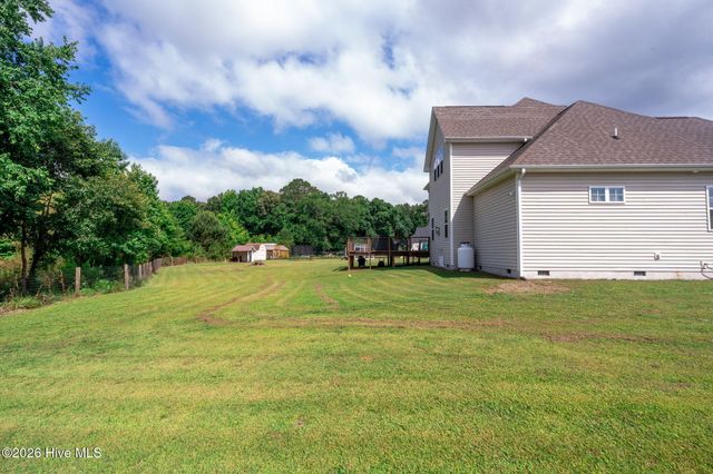 525 Daylily Court, Carthage, NC 28327