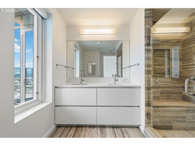 1075 Nw NORTHRUP St 2312, Portland, OR 97209