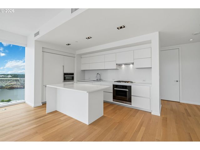 1075 Nw NORTHRUP St 2312, Portland, OR 97209