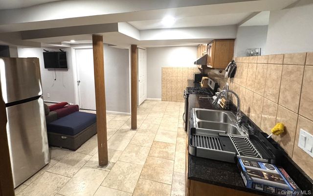 36 Earle Place, New Rochelle, NY 10801