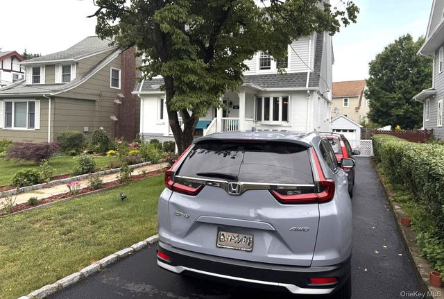 36 Earle Place, New Rochelle, NY 10801