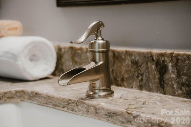 113 Jami-wind Court, Mooresville, NC 28115