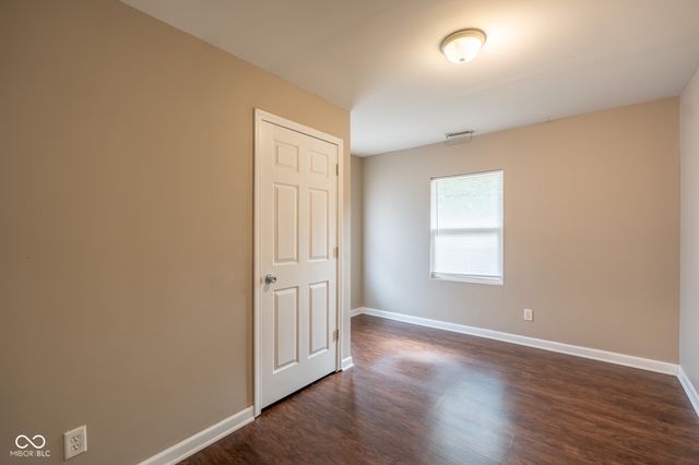3366 N College Avenue, Indianapolis, IN 46205