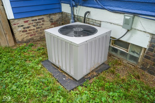 3366 N College Avenue, Indianapolis, IN 46205
