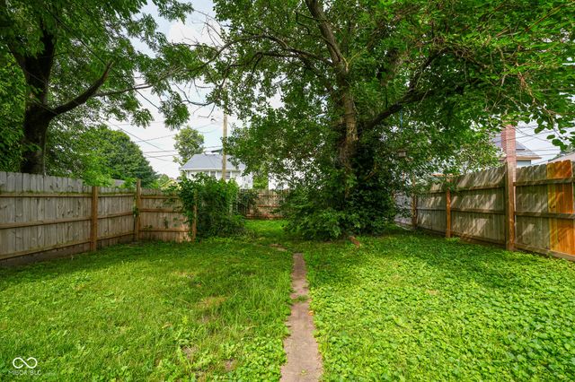 3366 N College Avenue, Indianapolis, IN 46205