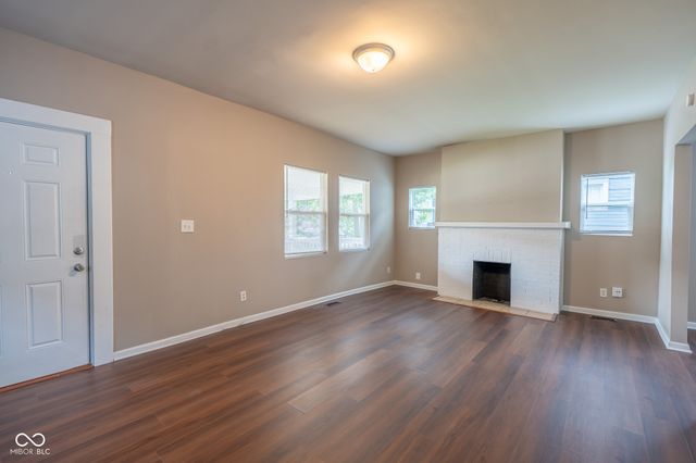 3366 N College Avenue, Indianapolis, IN 46205