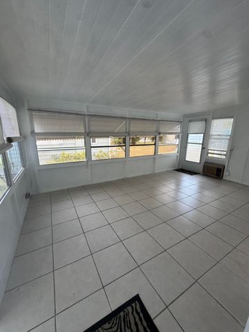 6 Grande Camino Court, Fort Pierce, FL 34951