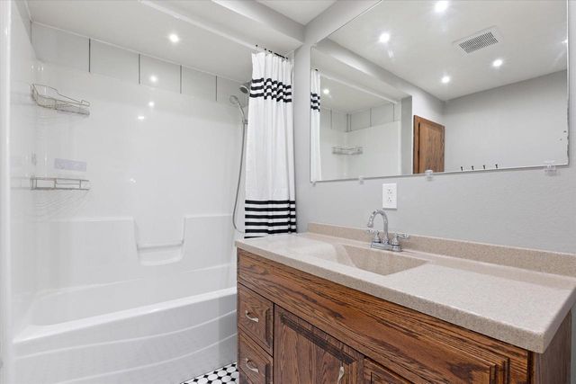 3654 E VAN NORMAN AVENUE, Cudahy, WI 53110