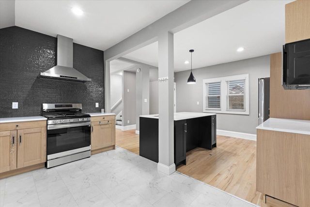 3654 E VAN NORMAN AVENUE, Cudahy, WI 53110