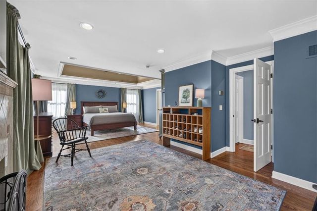 3516 W 101st Terrace, Leawood, KS 66206
