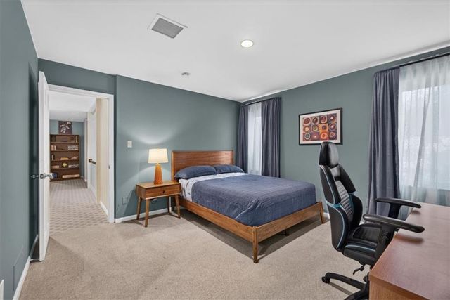 3516 W 101st Terrace, Leawood, KS 66206