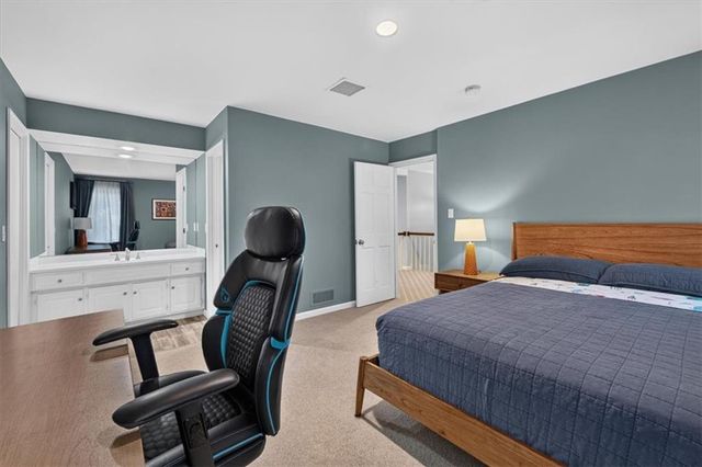 3516 W 101st Terrace, Leawood, KS 66206