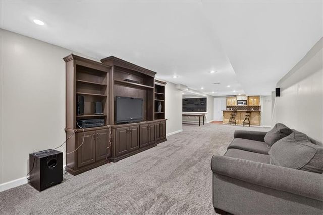 3516 W 101st Terrace, Leawood, KS 66206
