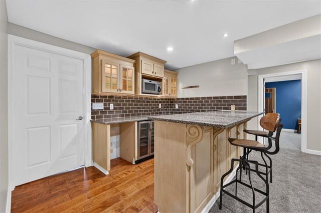 3516 W 101st Terrace, Leawood, KS 66206