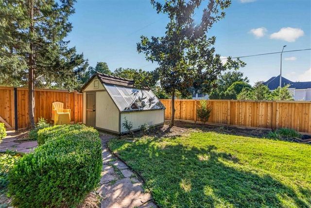 3516 W 101st Terrace, Leawood, KS 66206