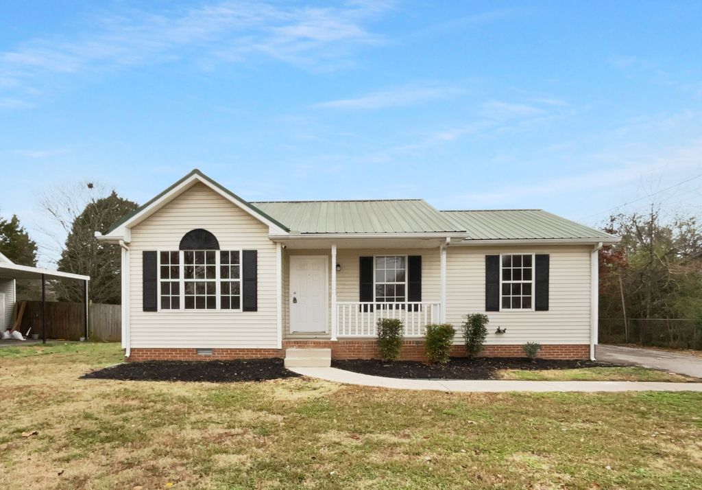 317 Liberty Ln, La Vergne, TN 37086