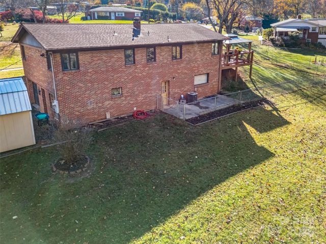 31 Sunset Drive, Asheville, NC 28806