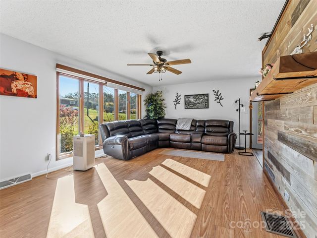 31 Sunset Drive, Asheville, NC 28806