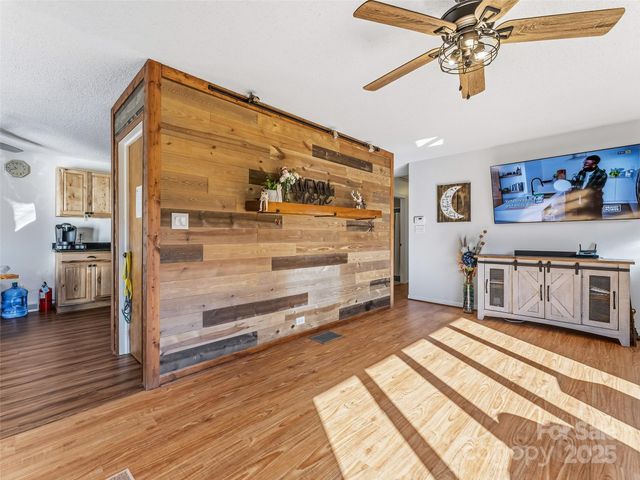 31 Sunset Drive, Asheville, NC 28806