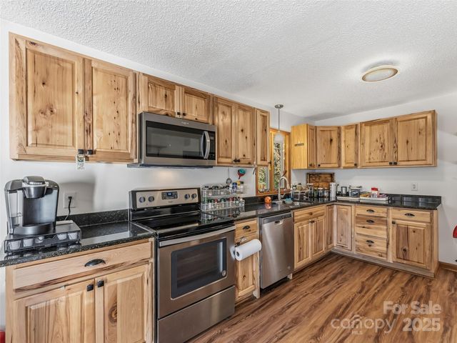 31 Sunset Drive, Asheville, NC 28806