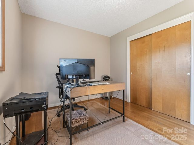 31 Sunset Drive, Asheville, NC 28806