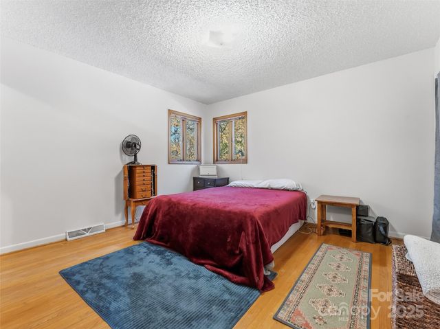 31 Sunset Drive, Asheville, NC 28806