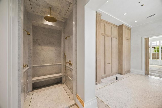 19 Willowron Drive, Houston, TX 77024